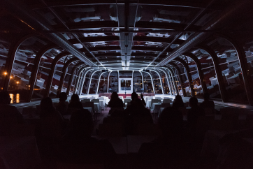 spectacle immersif bateau-mouche