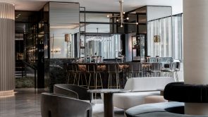 XYZ-Technologies_Hotel-Four-Seasons-Montreal-restaurant-dining-room-and-bar