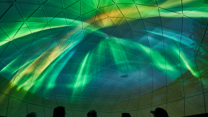 XYZ-Technologies_Statera_green-yellow-and-orange-aurora-borealis-projected-on-the-dome