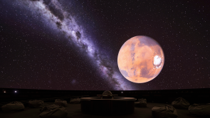 XYZ-Technologies_Planetarium_360-projection_dome_stars-and-pink-moon