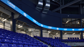 XYZ-Technologies_Colisee-Videotron-Trois-Rivieres-236-metre-LED-screen-integrated-above-the-bleachers-surrounds-the-arena