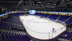 XYZ-Technologies_Colisee-Videotron-Trois-Rivieres-Overview-of-ice-rink-with-giant-screen-score-board-audiovisual-equipment