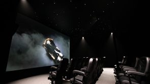 XYZ-Technologies_Riviere-au-Renard_multisensory-projection-room-with-D-Box-seats-and-starry-sky-lighting