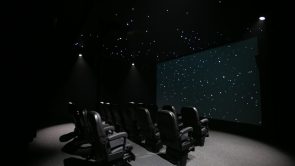 XYZ-Technologies_Riviere-au-Renard_multisensory-projection-room-with-D-Box-seats-and-starry-sky-lighting_2