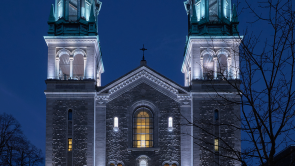 XYZ-Technologies_Cartier-Theater_Dynamic-architectural-LED-white-and-blue-lighting