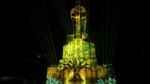 XYZ-Technologies_cadabra_Museo-del-Mestizaje_visual-and-sound-experience_Tree- and-plants-during-summer