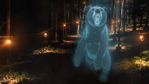 XYZ-Technologies_ParcDuBourgDePabos-floating-bear-during-night-experience