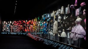 XYZ-Technologies_Christian-Dior-Designer-of dreams-exhibition-dresses-and-accessories