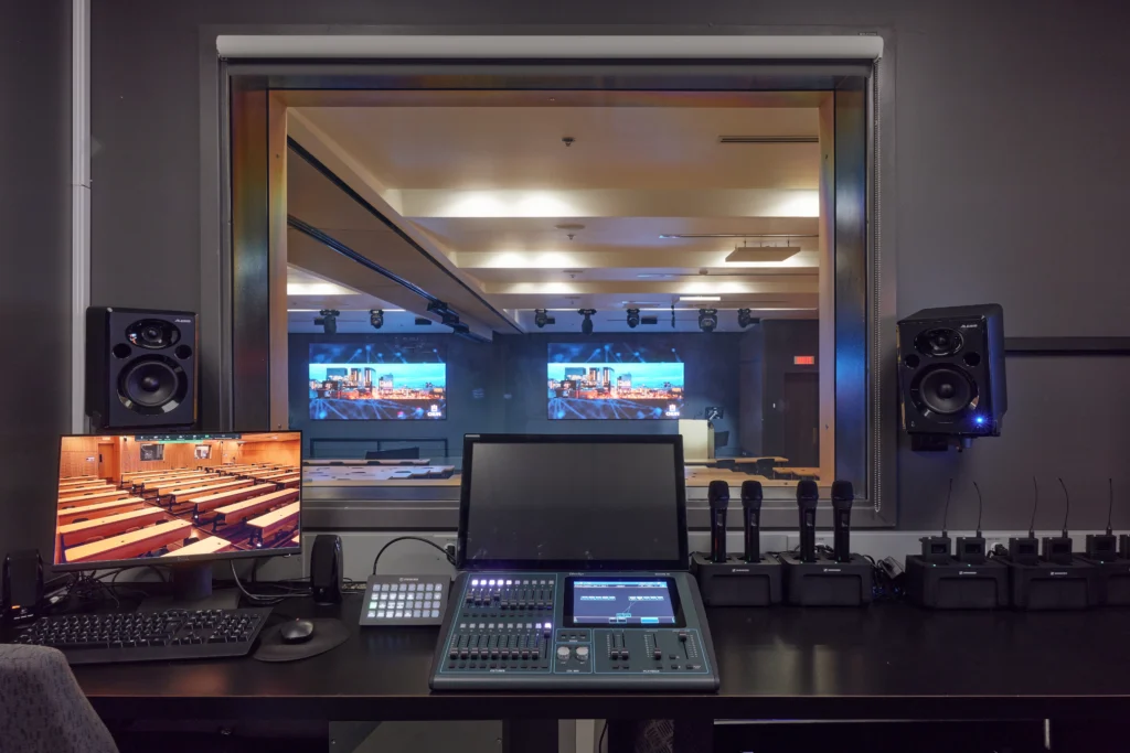 Equipos audiovisuales instalados por un integrador audiovisual para empresas en Montreal, Quebec