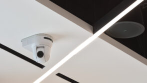 XYZ-Technologies_BLG-event-space-ceiling-mounted-audio-video-system
