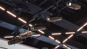 XYZ-Technologies_BLG-event-space-ceiling-mounted-stage-lighting