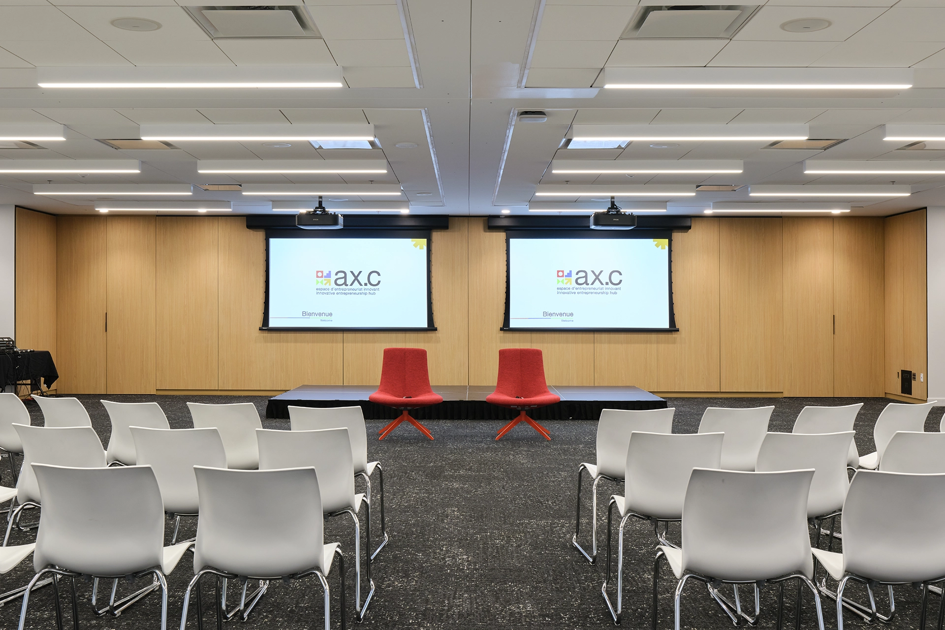 XYZ Technologies Espace Ax c the square multifunctional event space professional venue projection systems overview